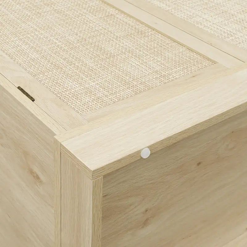 Armoire 4 portes avec 1 tiroir et 4 étagères intérieures réglables